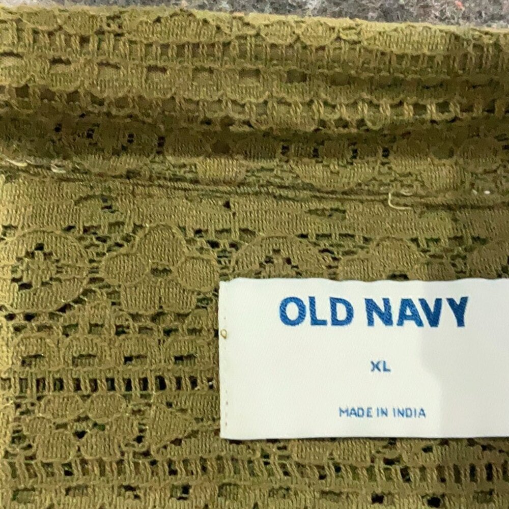 Old Navy Lace Button Down Shirt; Short Sleeve; Great Condition; Olive Green; XL - Picture 3 of 3